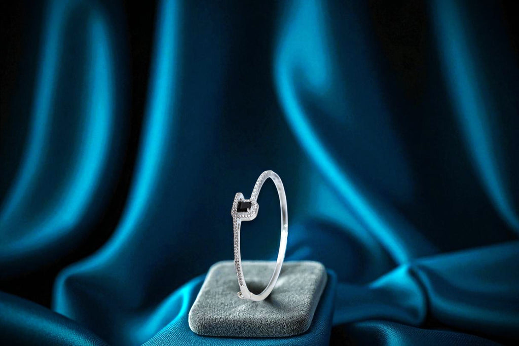 ✨ Sterling Silver Diamond 💎 Bracelet with Black 🖤 Centerpiece 💫