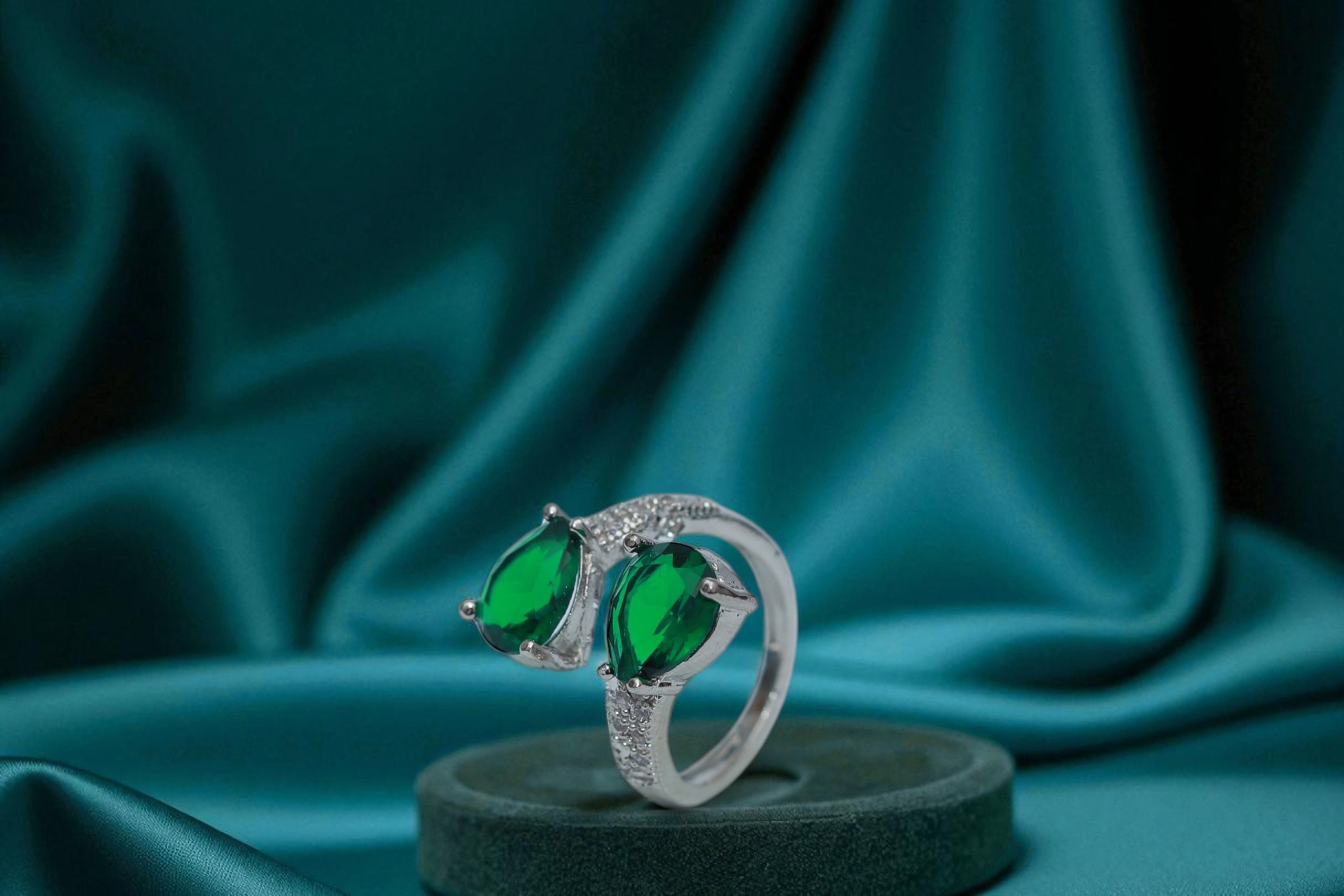 💚 Royal Blue Twin Gemstone Ring 💍