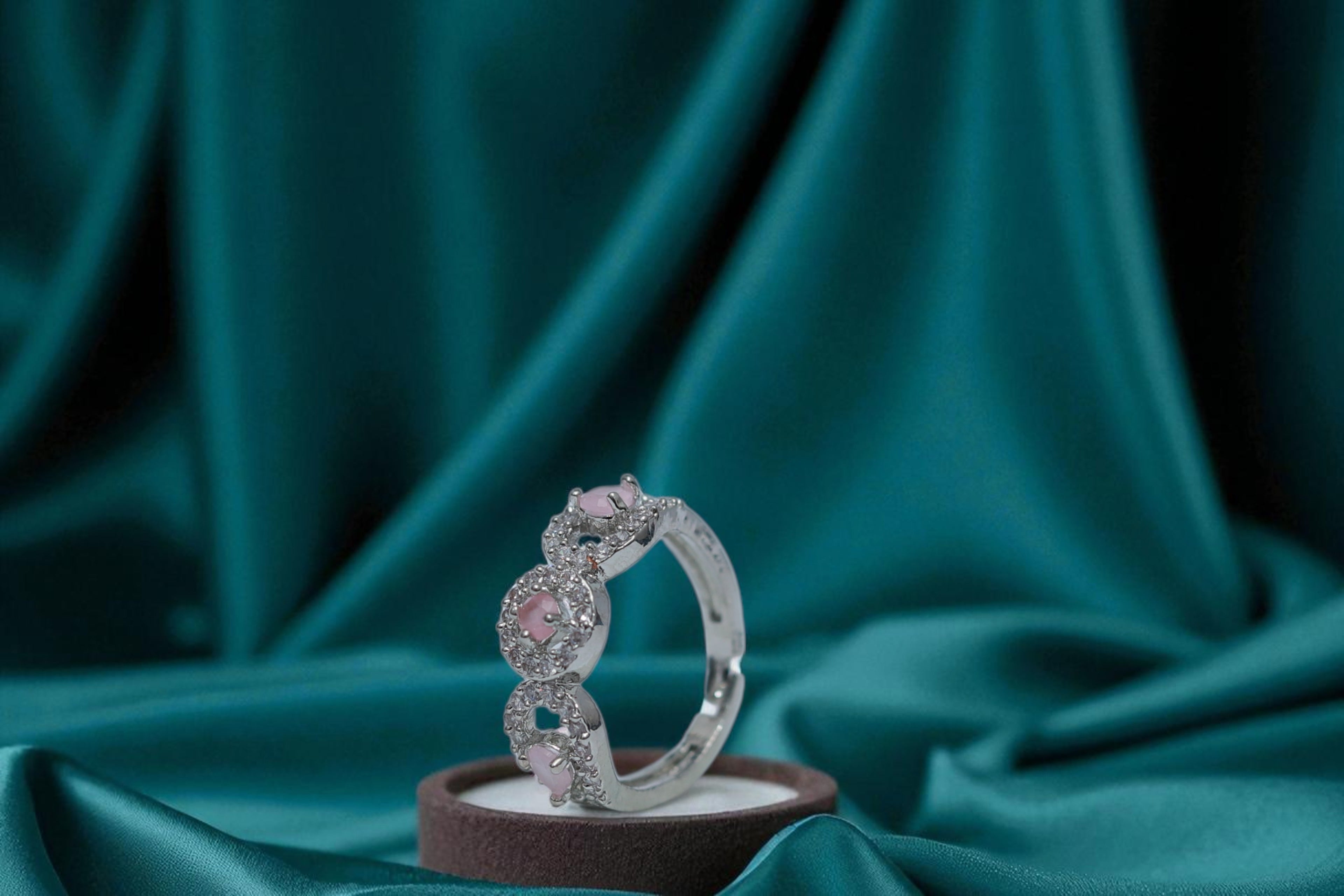 💕 Triple Heart Pink Stone Ring 💍