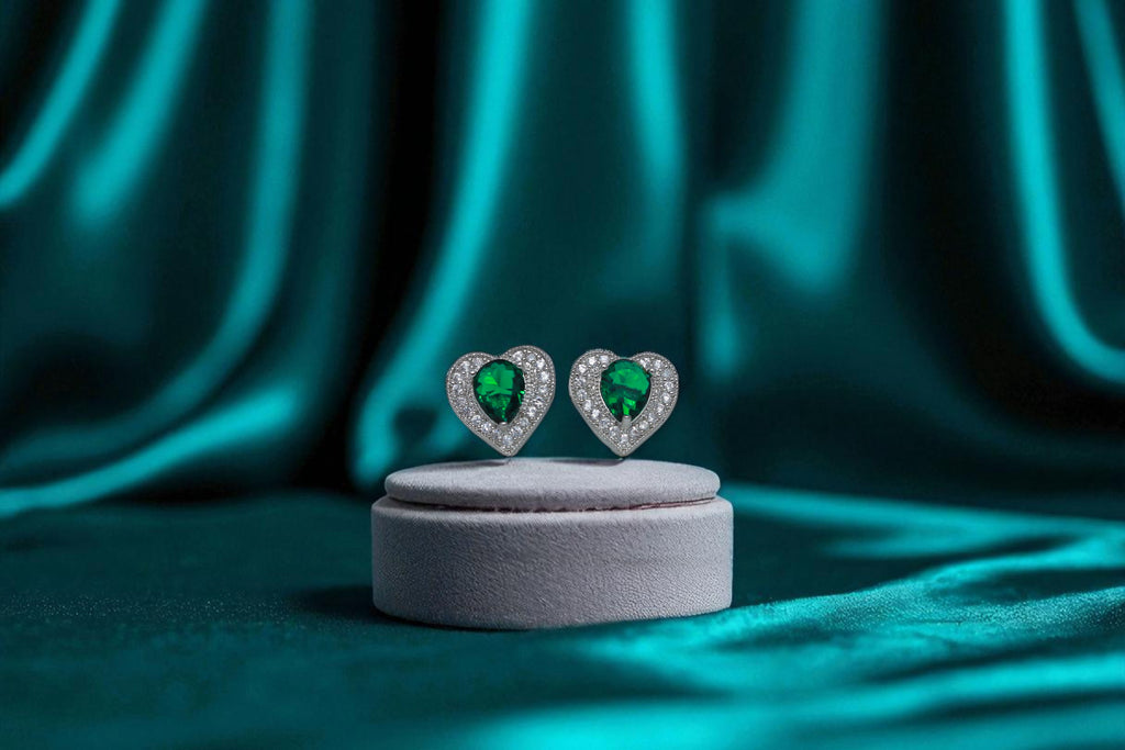 💚 Green Stone Heart Diamond Earrings