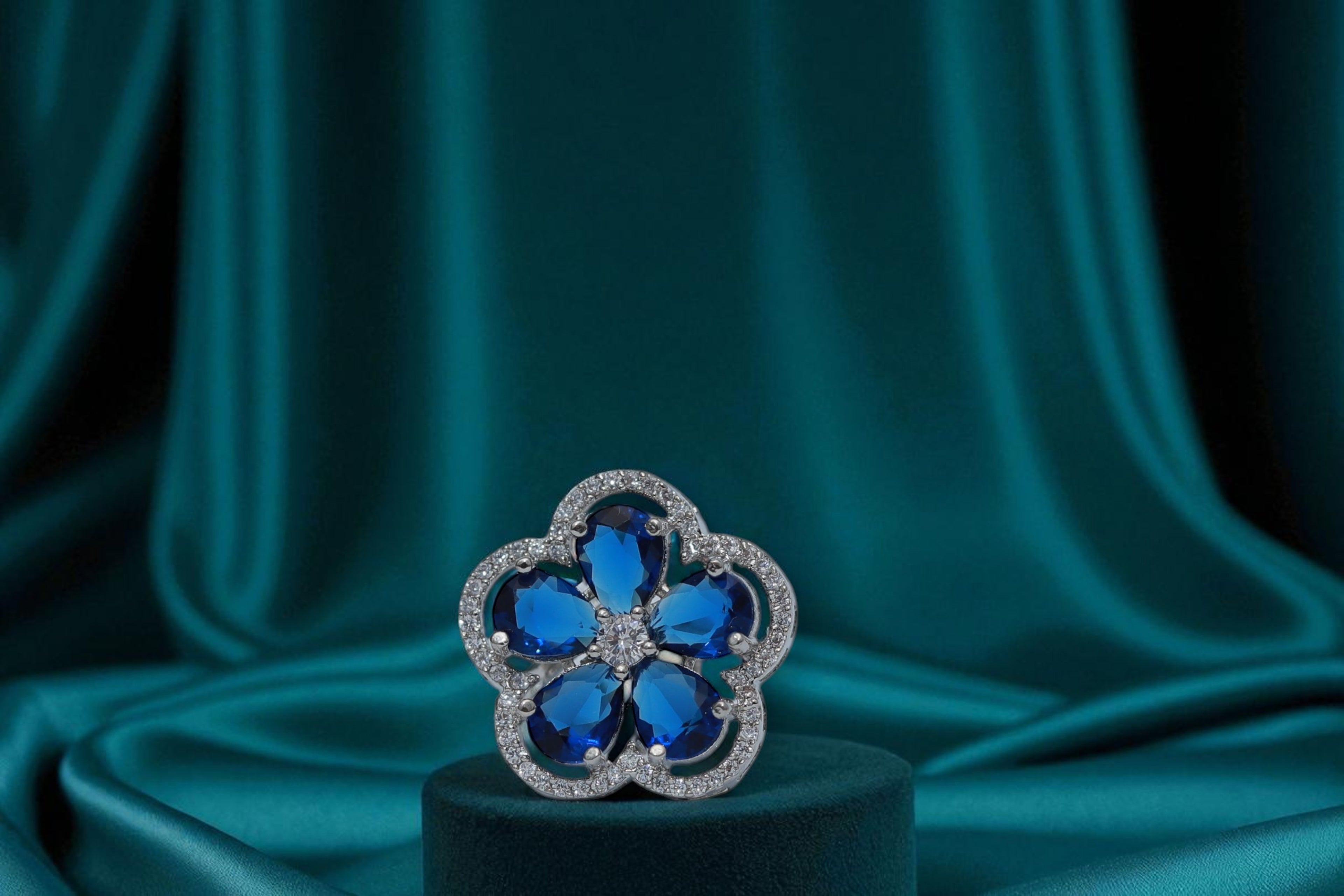 🌸 Sparkling Apsara Blue Stone Ring 💍