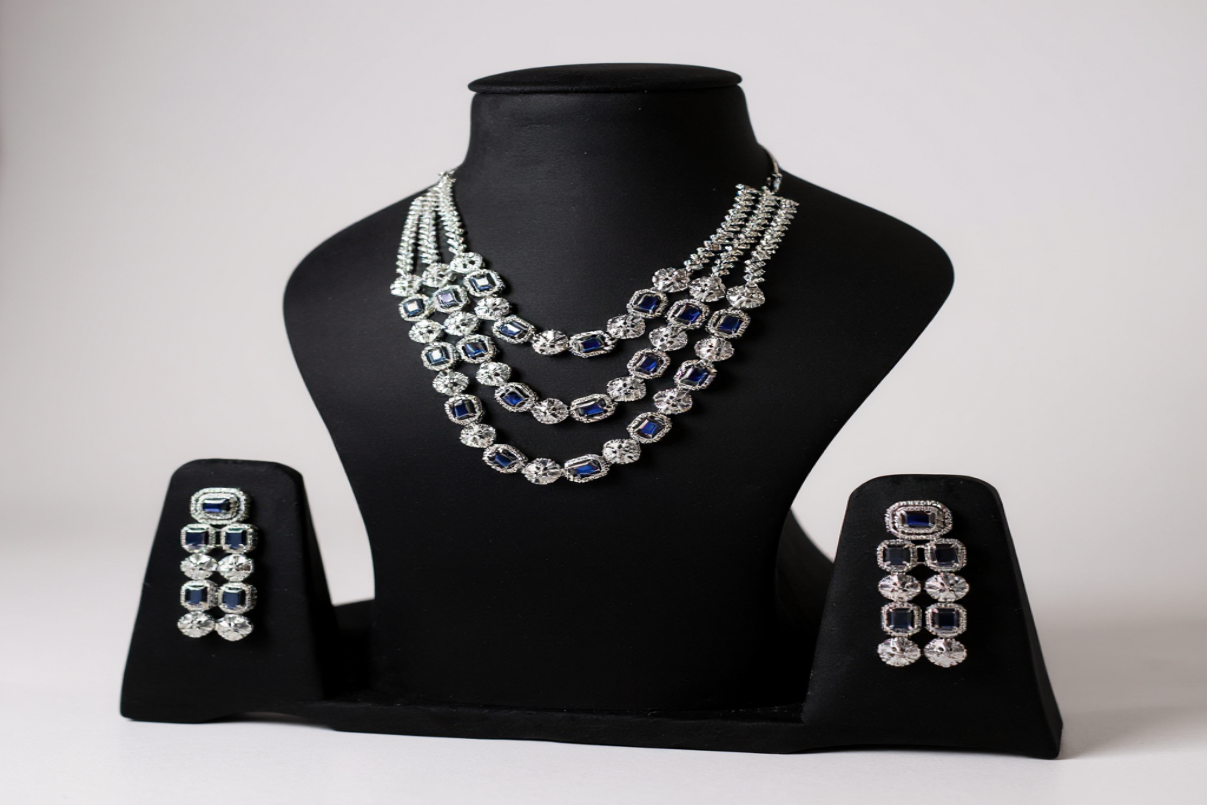 💙 Royal Blue Stone & Silver-Toned Necklace Set💎