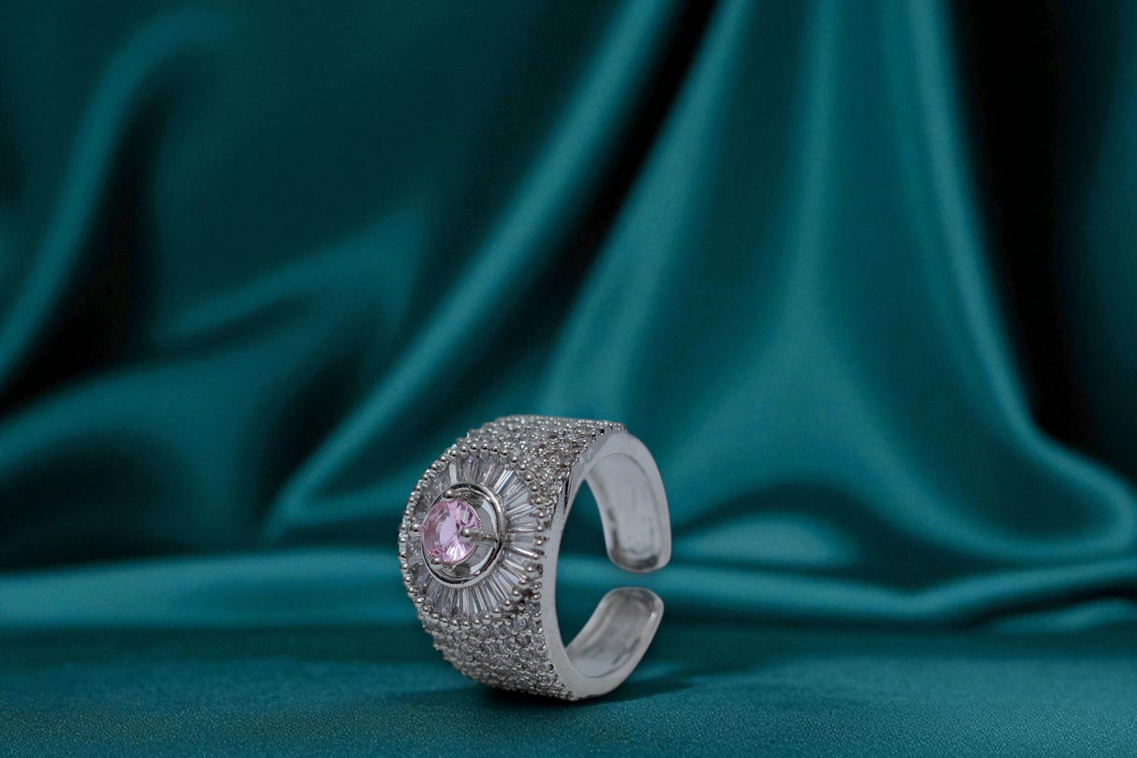 💗 Pink Stone Diamond 💎 Band Ring 💍