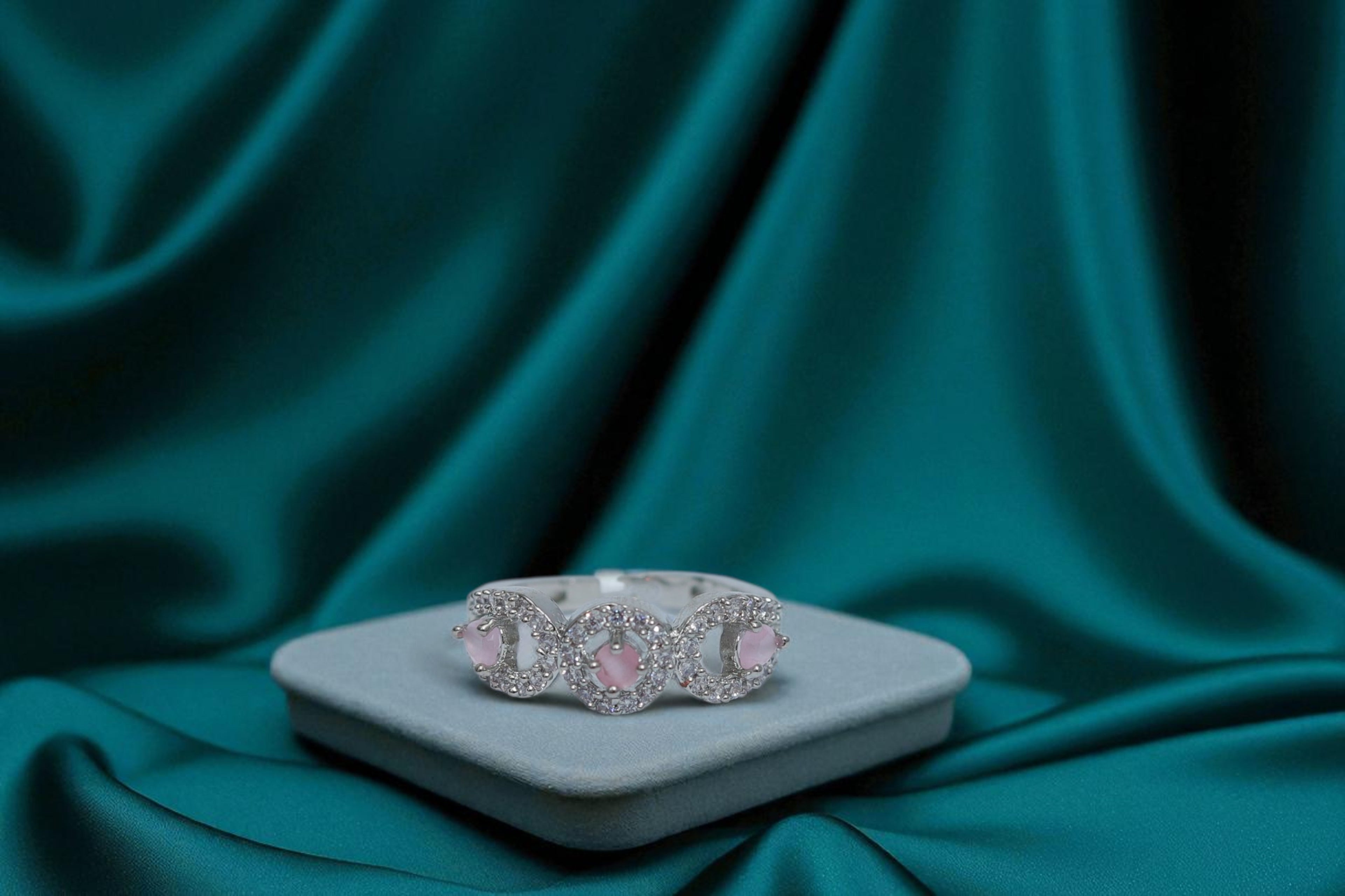 💕 Triple Heart Pink Stone Ring 💍