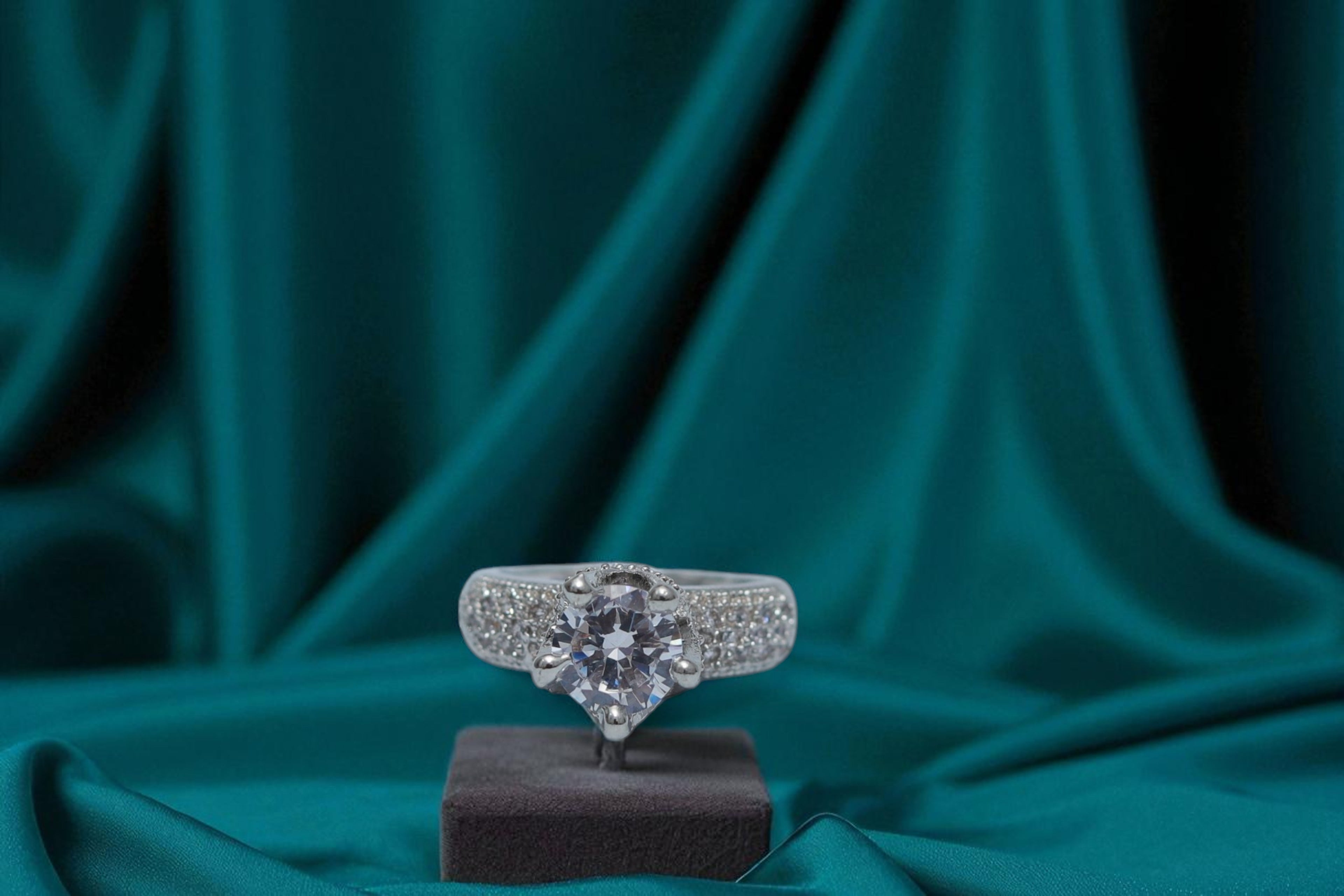 Apsara White Diamond 💎 Silver Ring 💍