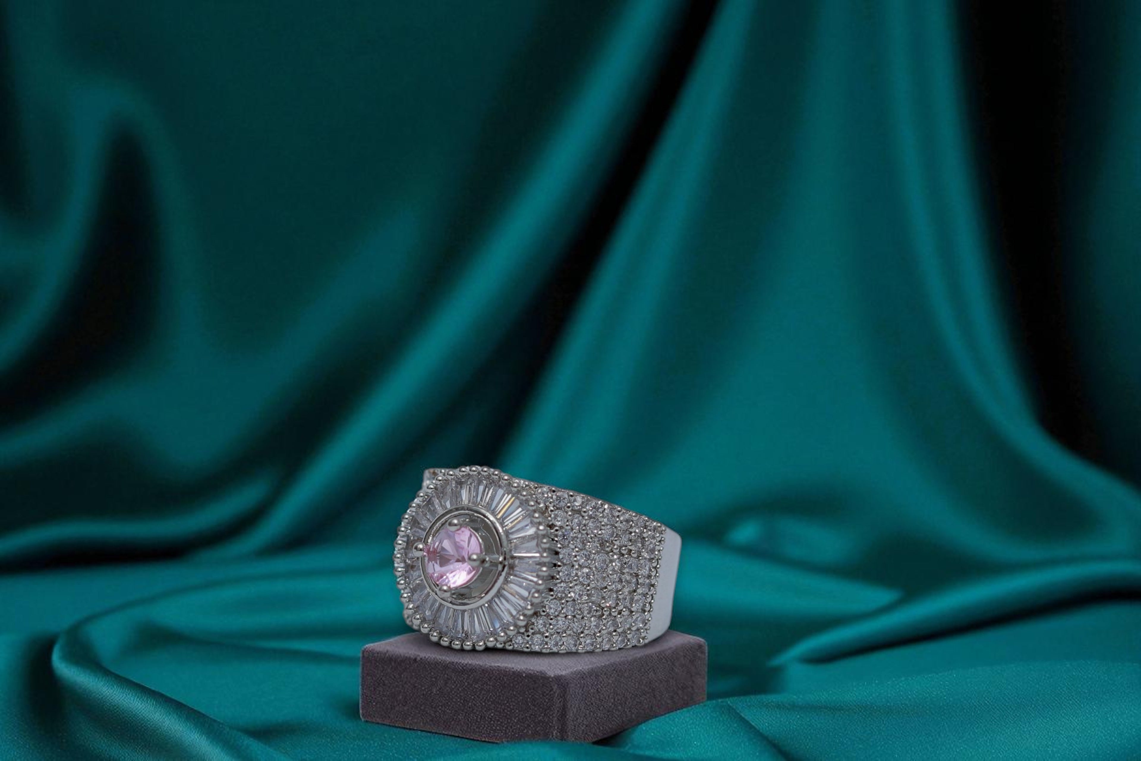💗 Pink Stone Diamond 💎 Band Ring 💍