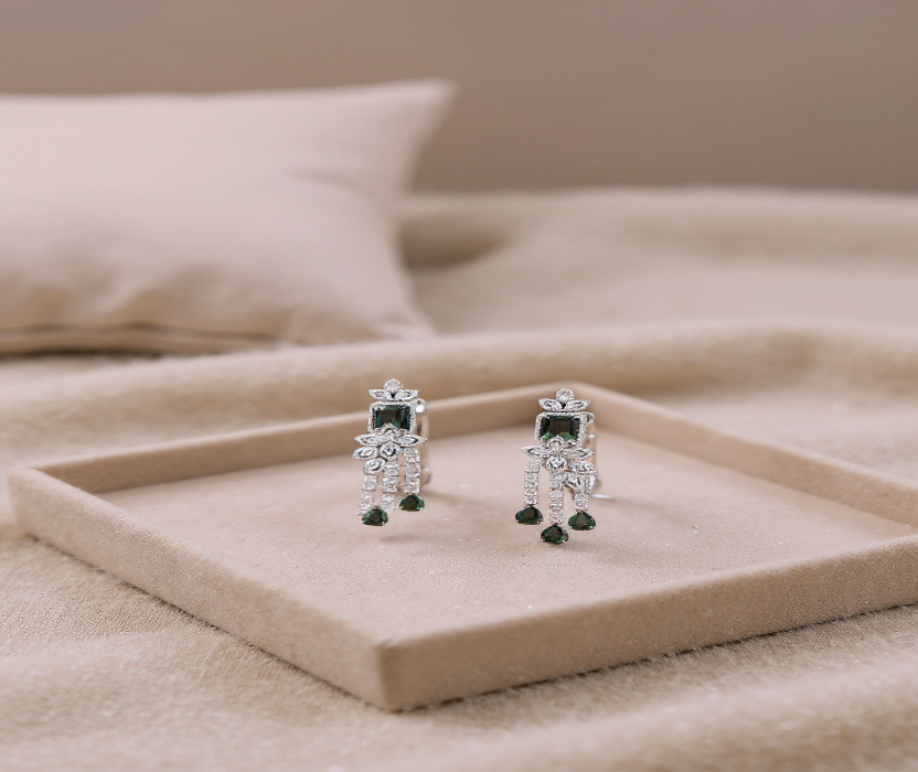 💚 Green Stone Diamond Necklace Set