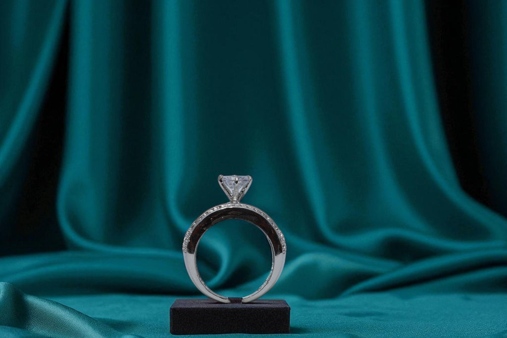 Apsara White Diamond 💎 Silver Band Ring 💍