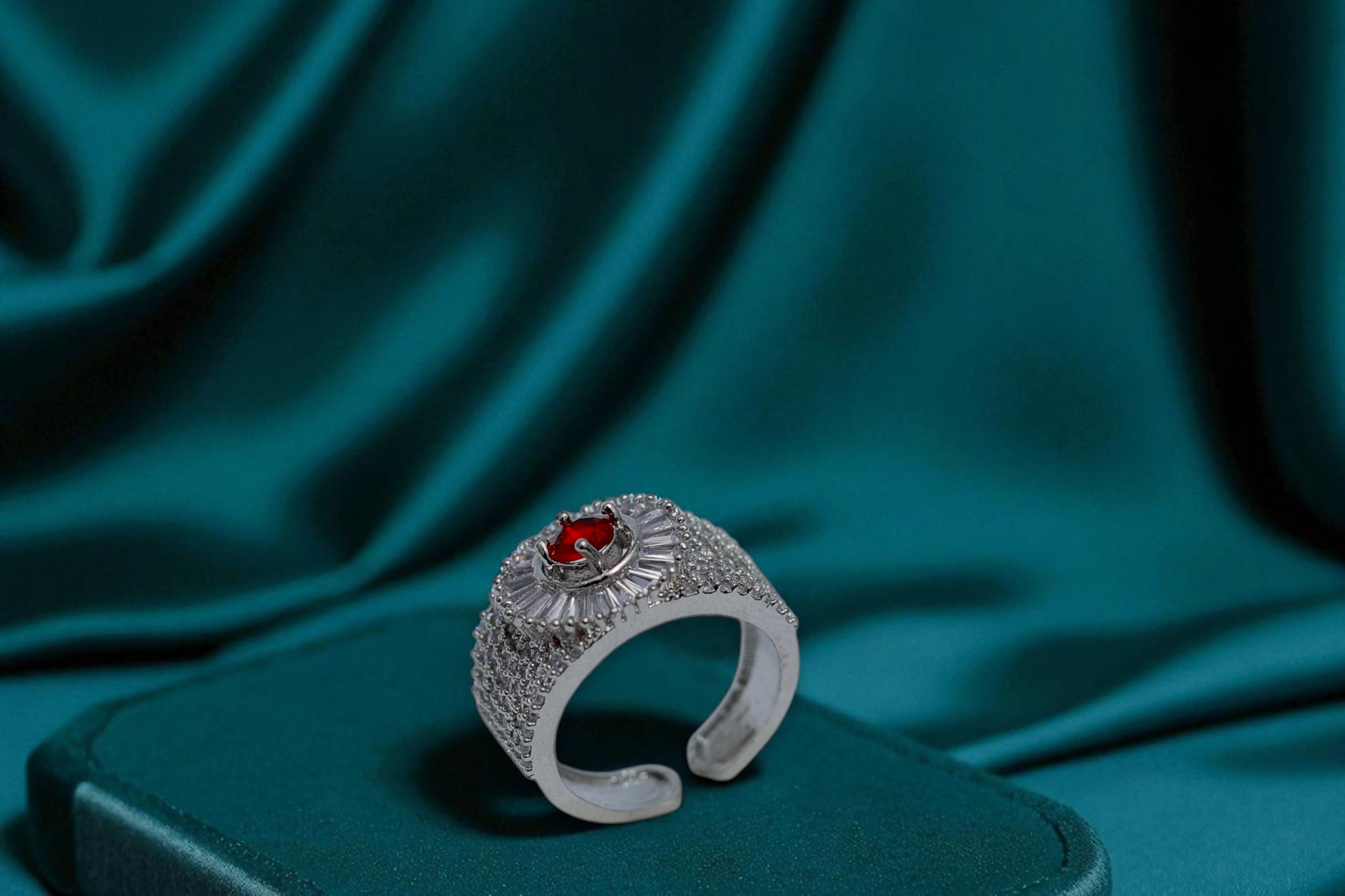 ❤️ Red Stone Diamond 💎 Band Ring 💍