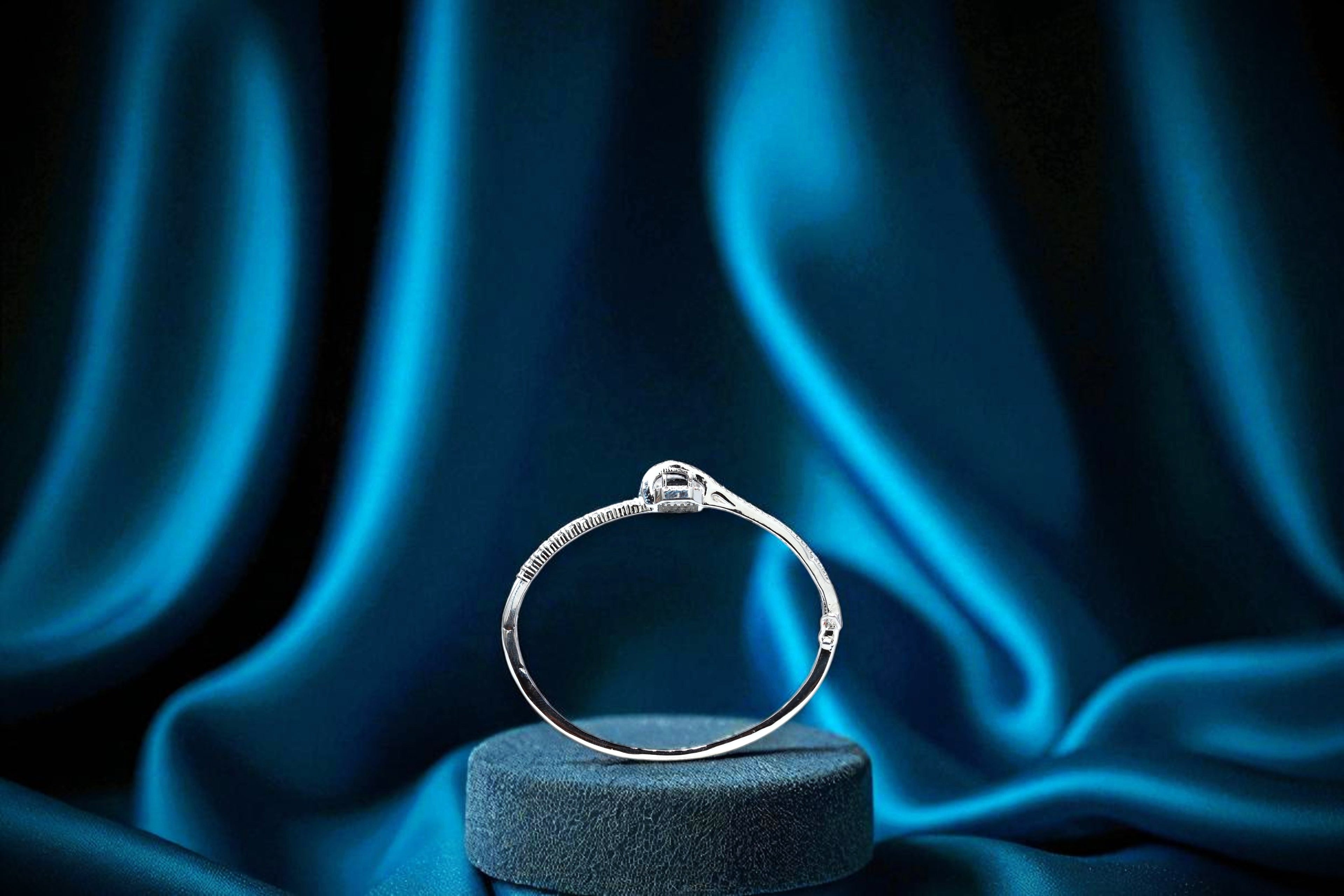 ✨ Sterling Silver Diamond 💎 Bracelet with Black 🖤 Centerpiece 💫