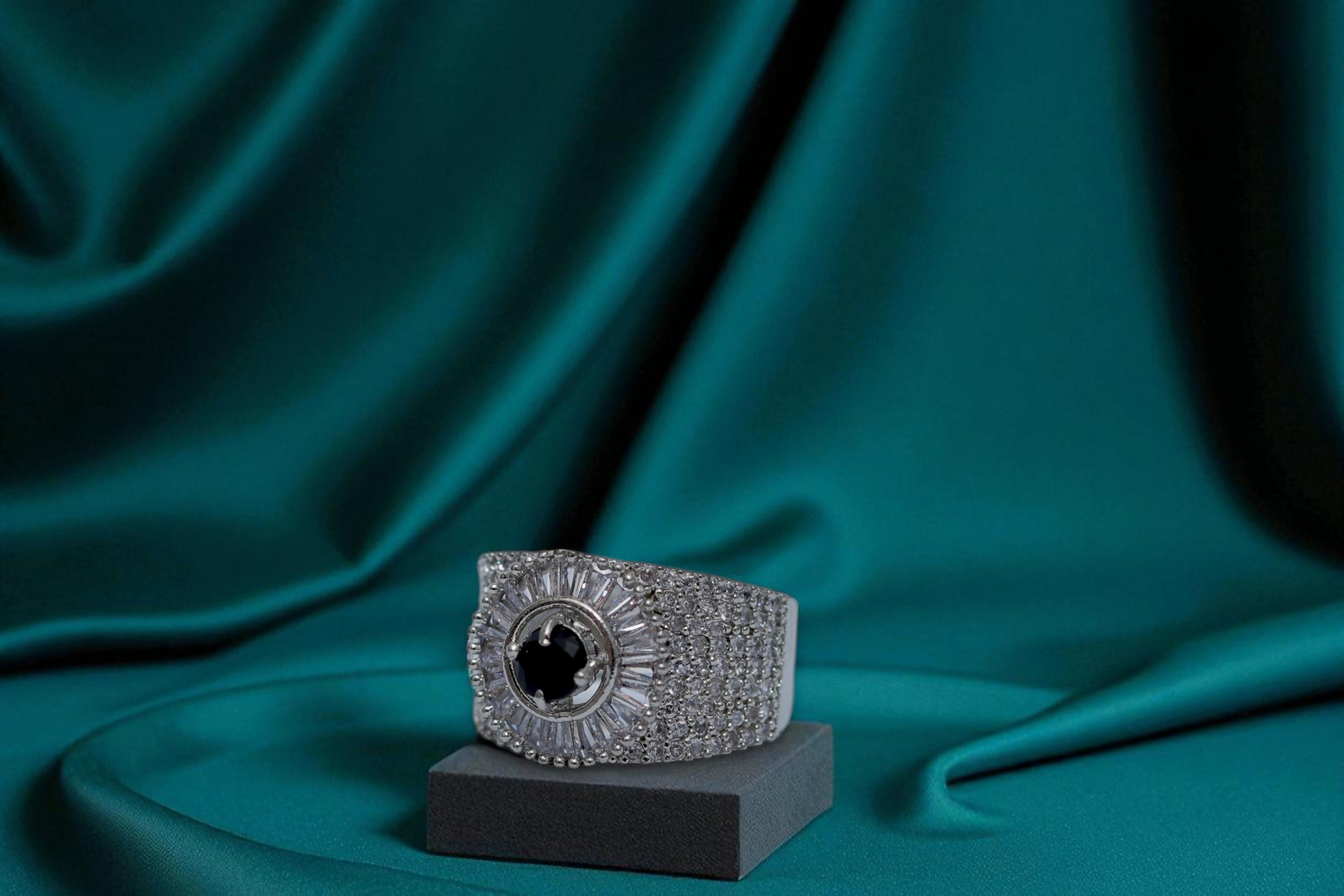 🖤 Black Stone Diamond 💎 Band Ring 💍