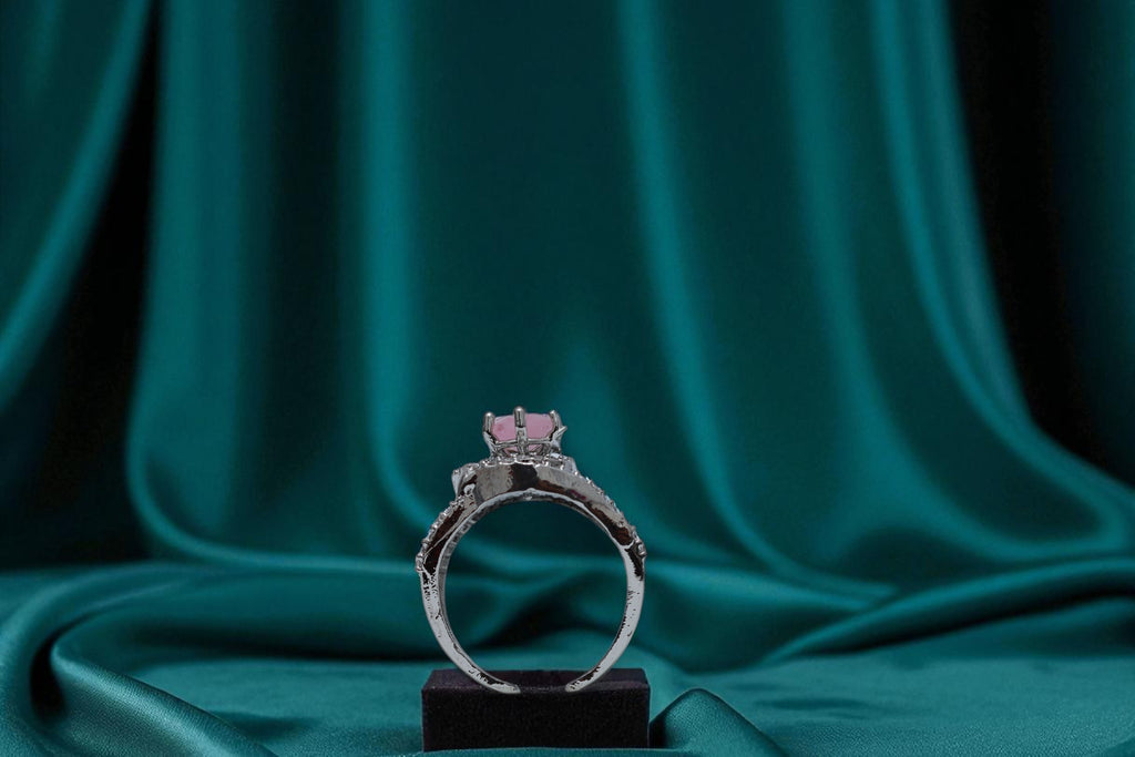 ✨ Elegant Silver Ring with Pink Gem 💍