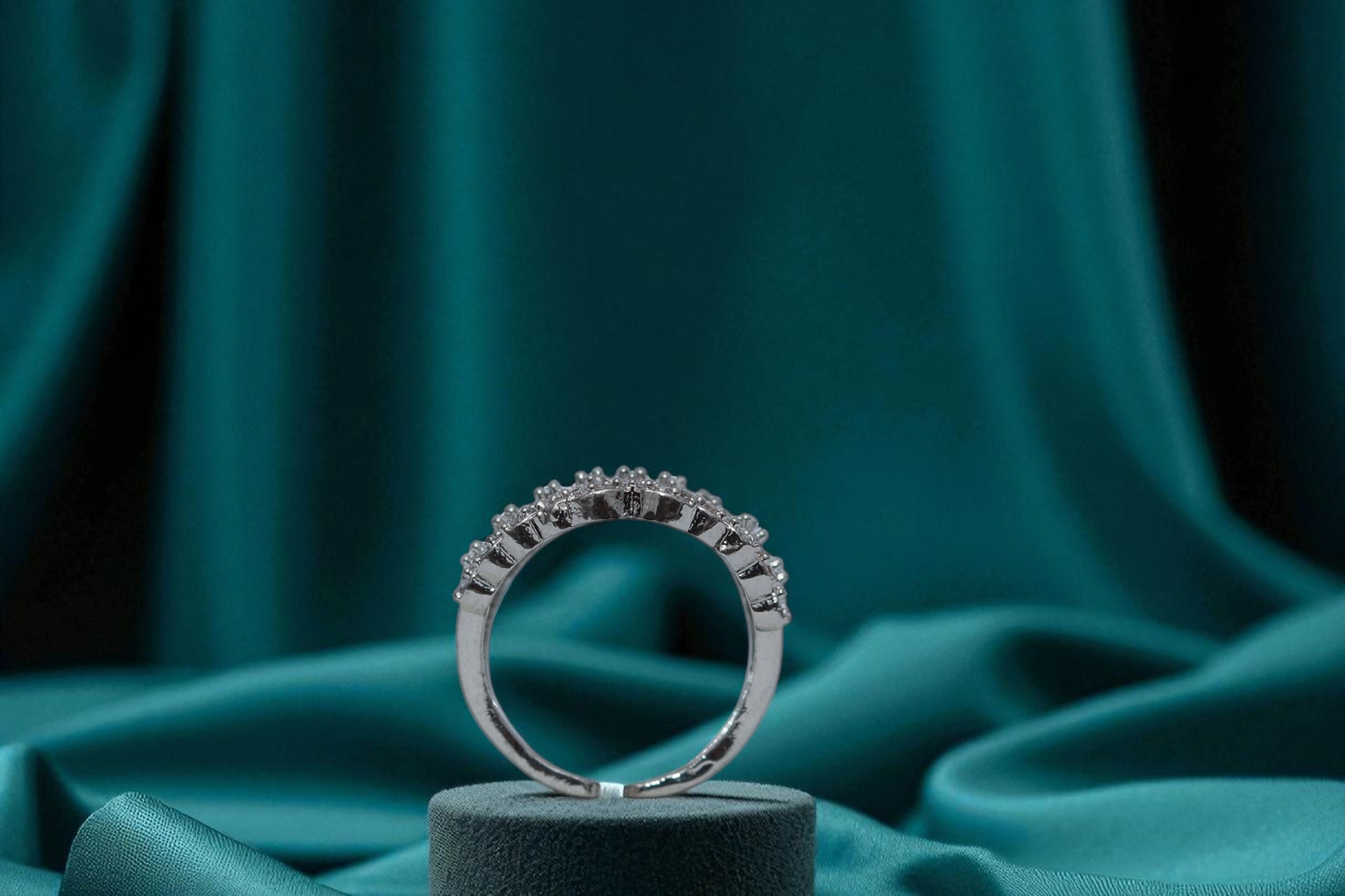 Apsara Diamond 💎 Silver Band Ring 💍