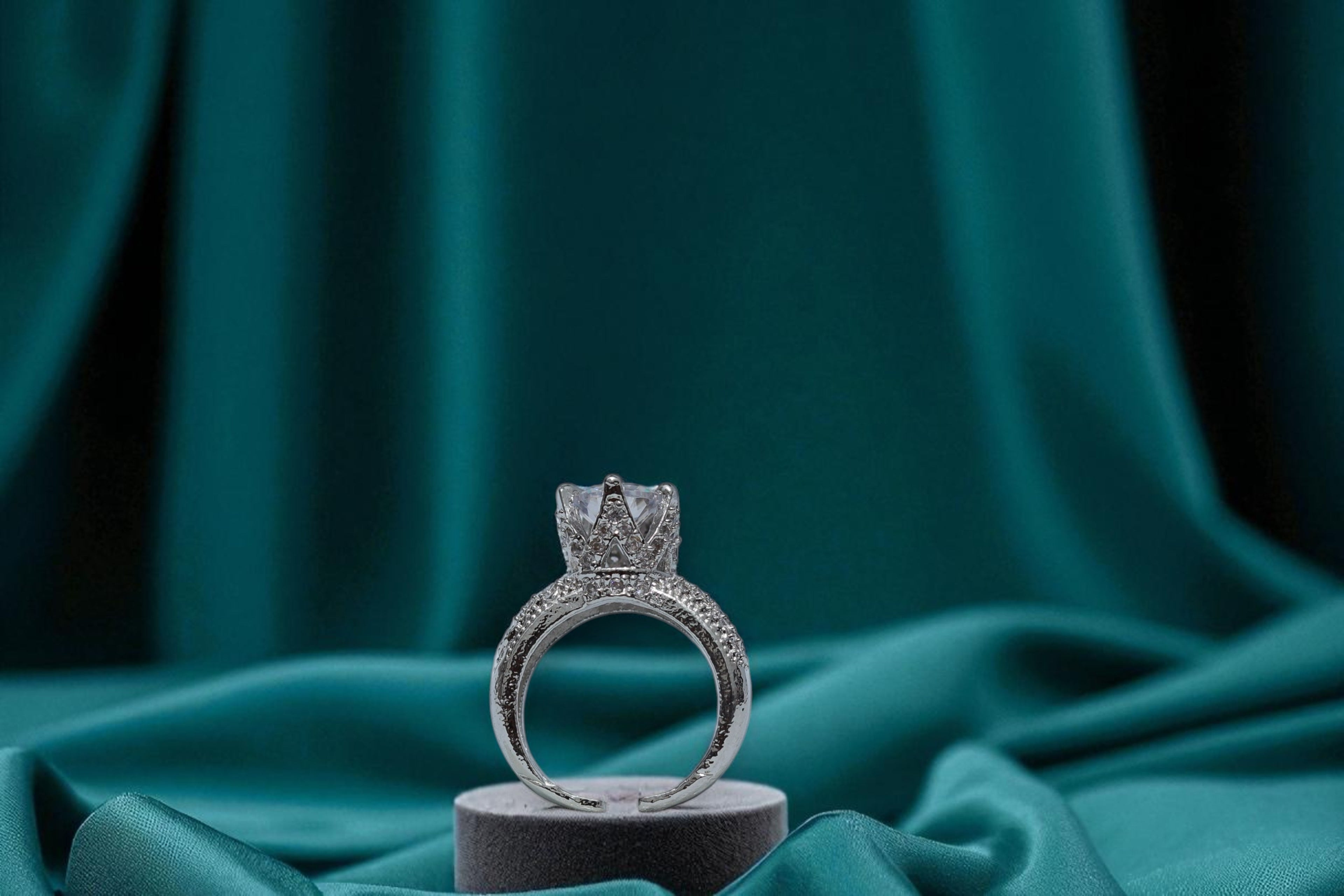 Apsara White Diamond 💎 Silver Ring 💍