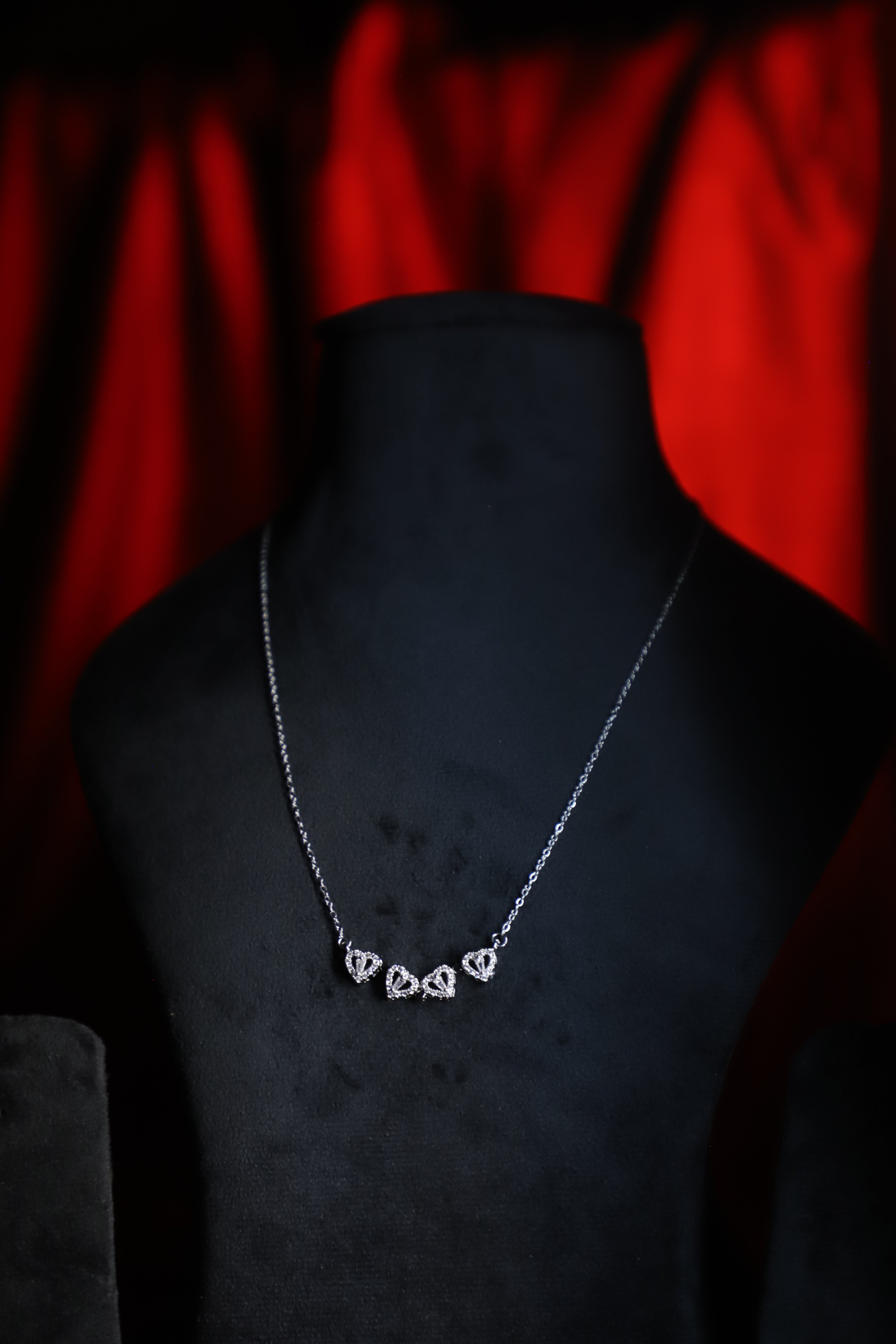 ✨ Dazzling Blossom Pendant ✨!! Elegant Diamond Look Floral Pendant Necklace for Women