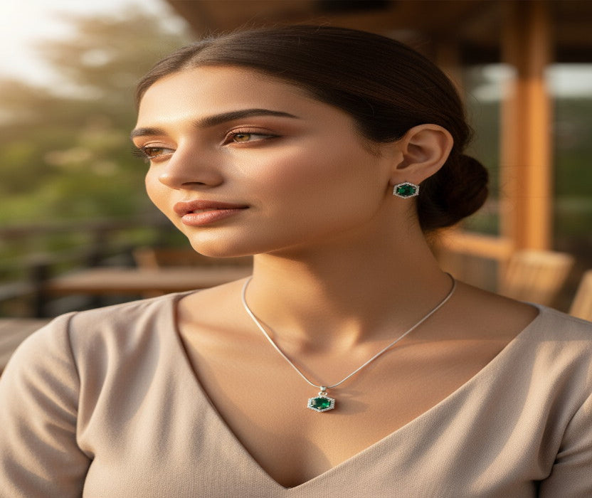 💚 Emerald Grace Set 💚!! Elegant Silver Jewelry Set with Emerald Green Hexagon Gemstone Pendant Necklace and Matching Earrings