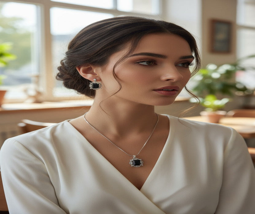 🖤 Midnight Elegance 🖤!! Elegant Silver Jewelry Set with Black Gemstone Pendant Necklace and Matching Earrings